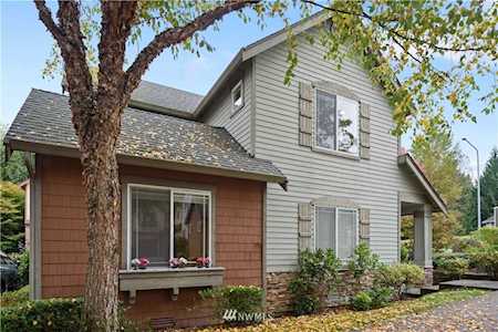 10704 221st Ln NE Redmond, WA 98053