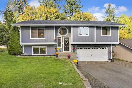 1216 NE Magnum Ct Bremerton, WA 98311