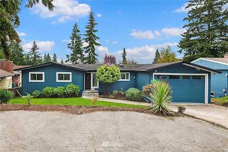 12447 SE 26th Place Bellevue, WA 98005