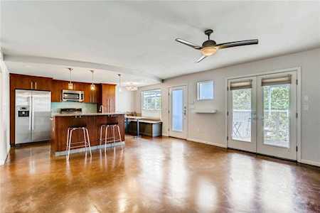 41 Waller ST #206 Austin, TX 78702