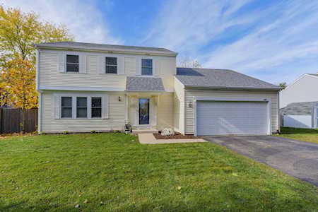 2237 Pontiac Circle Naperville, IL 60565