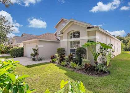 5719 Hawklake Rd Lithia, FL 33547