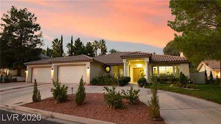 9908 Robin Oaks Dr Las Vegas, NV 89117