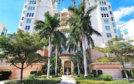 393 N Point Rd #404 Osprey, FL 34229