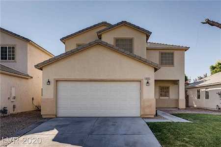 4909 Royal Lake Ave Las Vegas, NV 89131