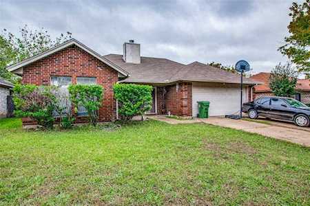 6406 Running Creek Drive Arlington, TX 76001