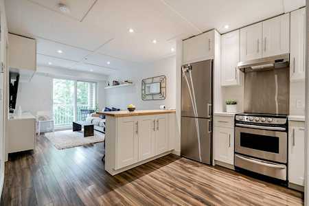 3624 Fraser Street #210 Vancouver, BC V5V 4C8