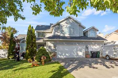 12008 S Bluff View E Dr Sandy, UT 84092