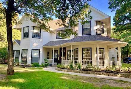 529 Oak Hills Drive Newark, TX 76071