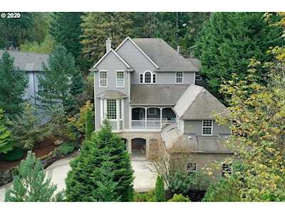 2290 Overlook Dr Lake Oswego, OR 97034