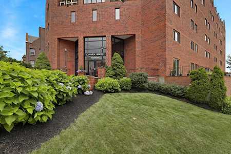 44 Elm St #305 Worcester, MA 01609