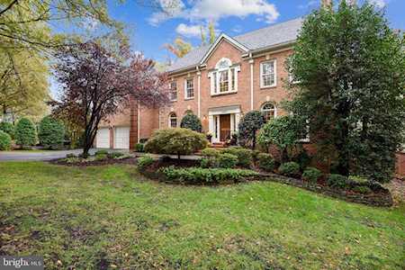 12607 Misty Creek Ln Fairfax, VA 22033