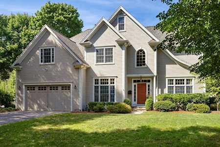 40 Boulder Brook Rd Wellesley, MA 02481