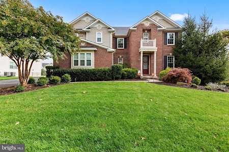 21922 Colonial Hills Dr Ashburn, VA 20148