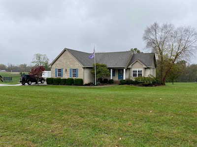 30 Stonecrest Dr Fisherville, KY 40023