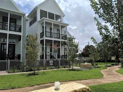 8623 Green Kolbe Ln Houston, TX 77080