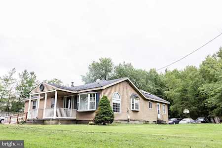 375 Pearsons Corner Rd Hartly, DE 19953