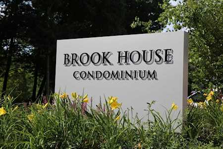 33 Pond Avenue #413 Brookline, MA 02445