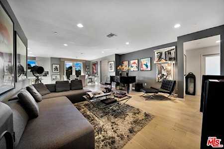 4240 Laurel Canyon Boulevard #PH 407 Studio City, CA 91604