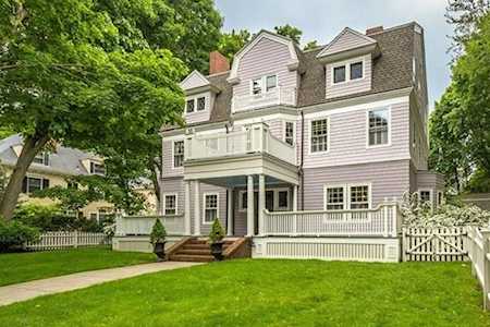 113 Church Street Winchester, MA 01890