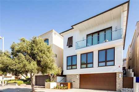 716 Manhattan Avenue Manhattan Beach, CA 90266