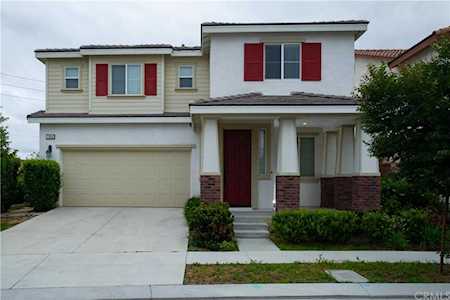 7064 Beckett Field Lane Eastvale, CA 92880