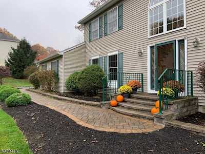 4 Andrea Ct Mount Olive Twp., NJ 07828