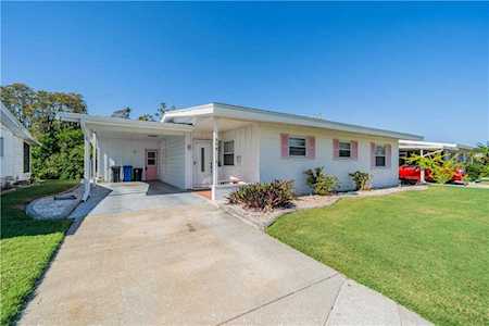 904 Augusta Dr Sun City Center, FL 33573