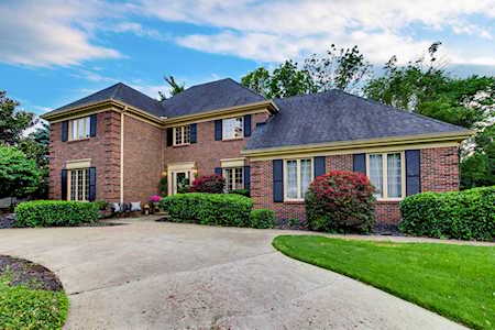 806 Bedfordshire Rd Louisville, KY 40222