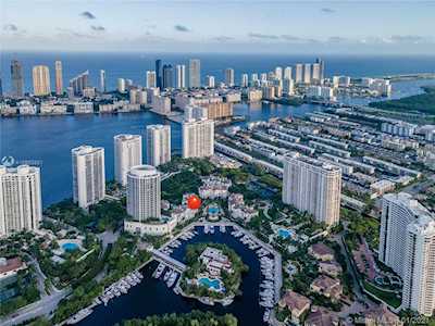 3900 Island Blvd #B106 Aventura, FL 33160