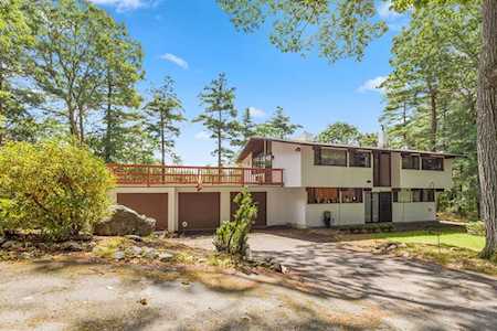 19 Mill Street Manchester, MA 01944