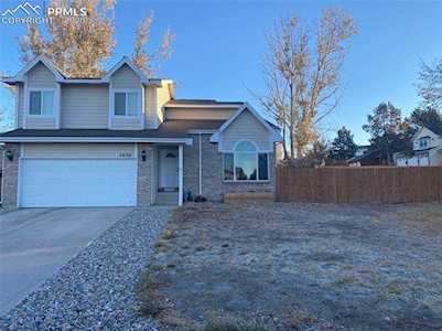 2630 Kenton Green Court Colorado Springs, CO 80920