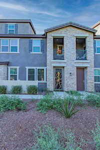 2346 E Hidalgo Avenue Phoenix, AZ 85040