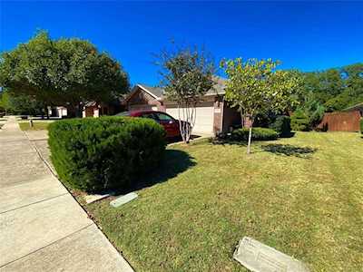 2415 Ravenwood Court Mansfield, TX 76063