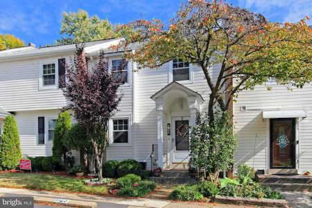 5123 Harford Ln Burke, VA 22015