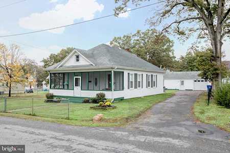 22 Indian Head Ave Indian Head, MD 20640