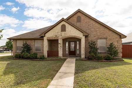 301 Glenview Drive Aubrey, TX 76227