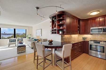 65 East India Row #6D Boston, MA 02110