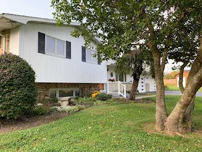 201 Caroline Drive Hebron, OH 43025