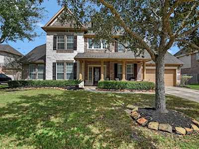 1720 Pampas Trail Dr Friendswood, TX 77546
