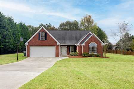 5294 Johnson Spur Loganville, GA 30052