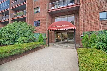 1 Summit Dr. #69 Reading, MA 01867