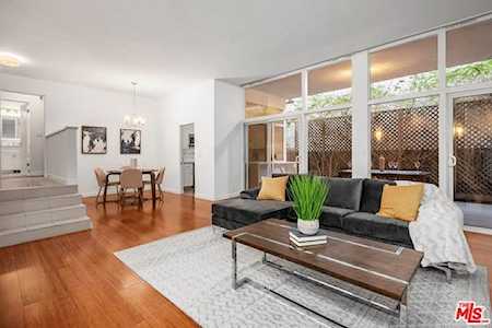 519 California Avenue #102 Santa Monica, CA 90403