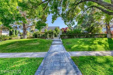 41 Quail Run Rd Henderson, NV 89014