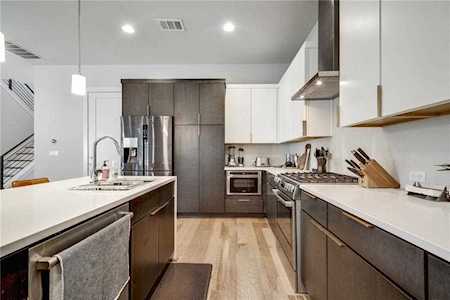 7928 Yellow Thistle TRL #37 Austin, TX 78735