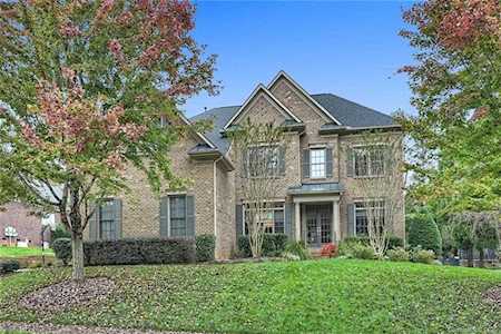 1111 Delacourt Ln Matthews, NC 28104