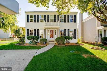 65 Mcpherson Circle Sterling, VA 20165