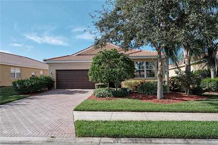 342 River Enclave Ct Bradenton, FL 34212