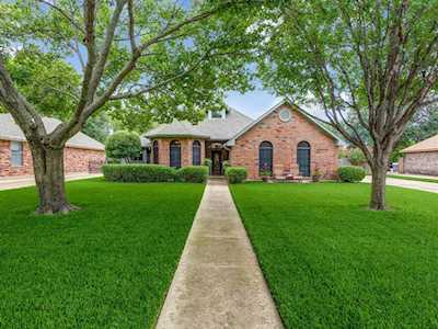 7304 Spurgeon Court North Richland Hills, TX 76180