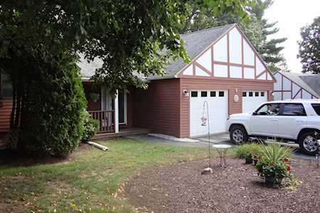 3 Victoria Drive #2 Auburn, MA 01501